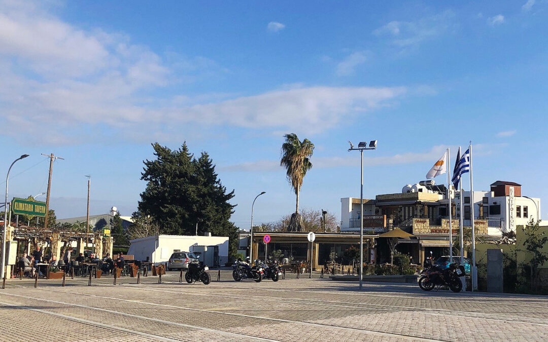 Eating out – Mandria and Anarita