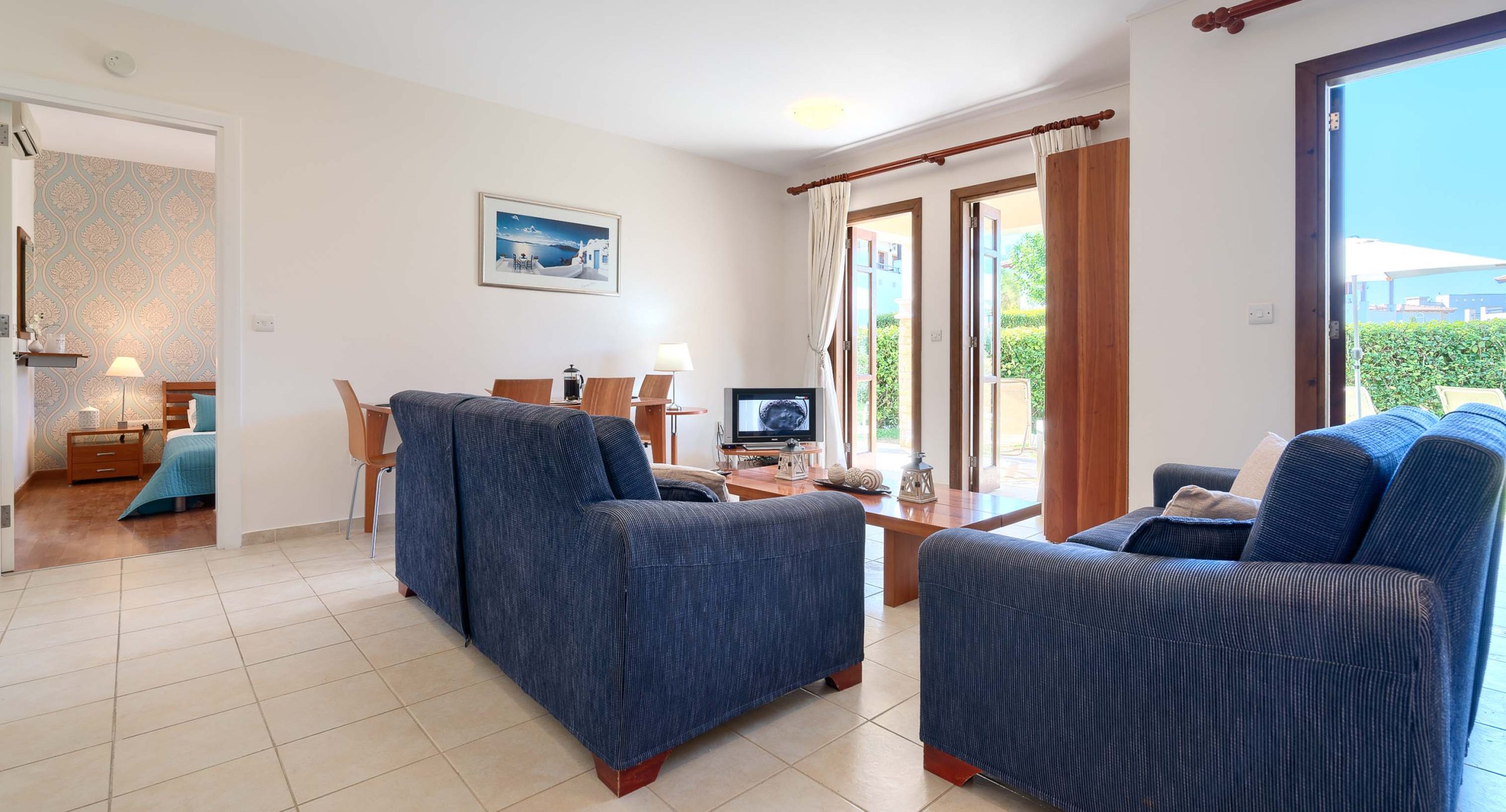 Apartment Helena- holiday rental apartment on Aphrodite Hills Resort, Cyprus. Aphroditerentals.comDB02_16