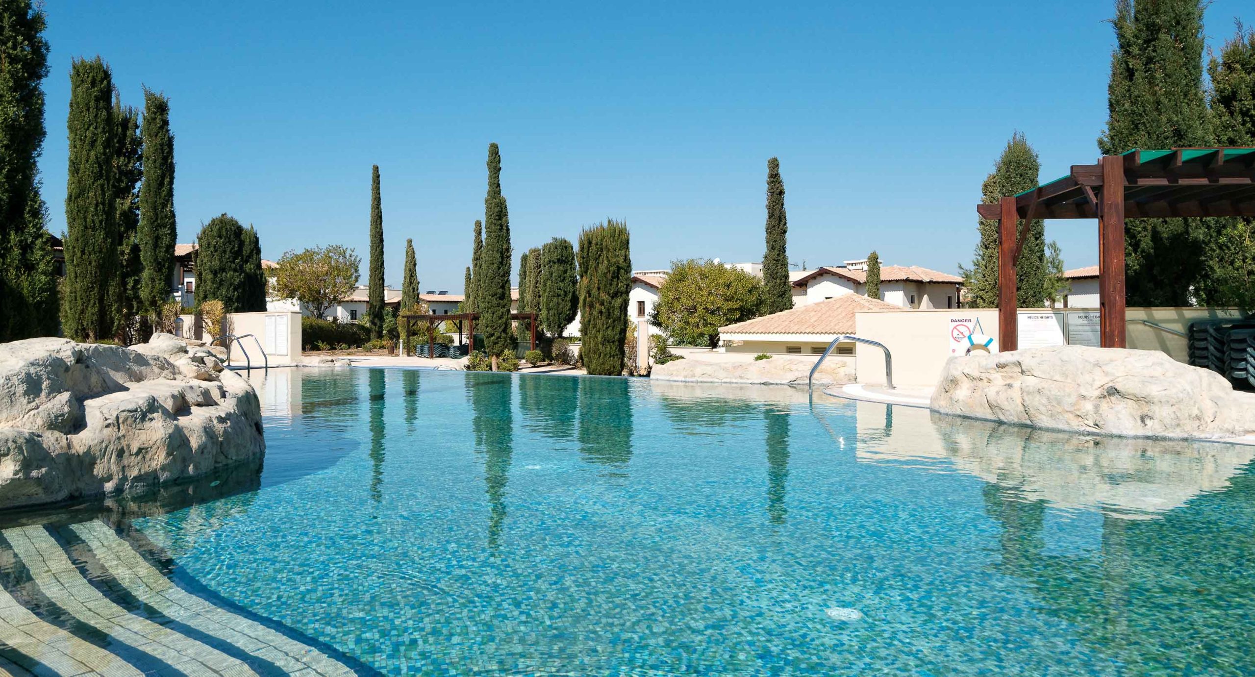 Apartment Helena- holiday rental apartment on Aphrodite Hills Resort, Cyprus. Aphroditerentals.comDB02_6